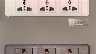 پریز تخت توکار Universal کد 10152 طراحی فلت و کاربردی