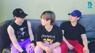 قسمت 100 چانزروم ( Chan's room) از بنگ چان STRAY KIDS همراه زیرنویس فارسی آنلاین♡♡ ( درخواستی)