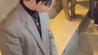 لینو عضو استری کیدز "STRAY KIDS" در  فشن شوی گوچی ♡♡♡♡ کپپپپ