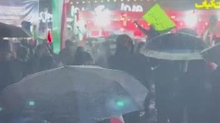 تهران، امشب، خدایا مراقب قلب‌های شکسته ایران باش، این‌مردم از خاکشون محافظت کردن.