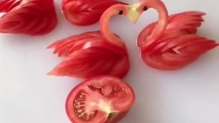 قو های گوجه ای