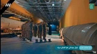 لحظاتی از اقامه نماز جماعت مغرب در تونل موشکی نیروی هوافضای سپاه پاسداران برای اولین بار