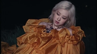 رزی برای cr fashion book ✨
