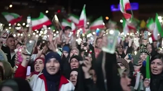سرود ما مسلح به الله اکبریم - میدان انقلاب - جنگ رمضان - حسین طاهری