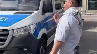 خداوکیلی مود تر ازین؟!