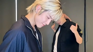 چالش Glow با Bada Lee و seunghan (Xnghan)