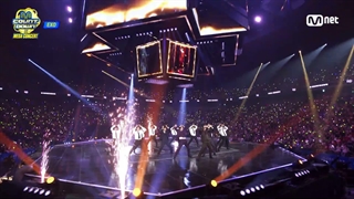 EXO CROWM MEGA CONCERT