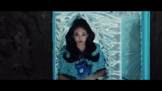 MV آهنگ Love hangover از جنی⁦✧
