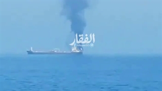 نفتکش دچار آتش‌سوزی در نزدیکی سواحل عمان