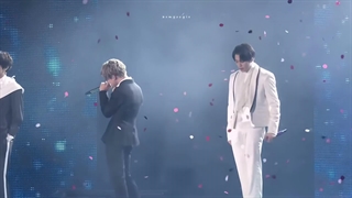 اجرای زیبای اهنگ The Truth Untold از بی تی اس در تور Love Yourself:Speak yourself 2019 سئول - با کیفیت1080P