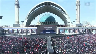 جمعیت مراسم وداع "ساعات اول"...به نظرتون این همه آدم رو بهشون رب و نون دادن؟ یکم عقلتونو بکار بگیرید (اگه دارید)