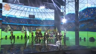 اجرا آهنگ Fighting از Seventeen BSS  در مراسم GDA 2024