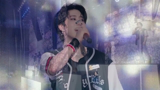 اجرای STRAY KIDS در تور کنسرت Domin ATE ( از چنل یوتیوب ژاپنی اسکیز، آهنگ Blind Spot) ♡♡
