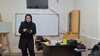 توضیح اینکه حجم  منشور می شه مساحت قاعده ضربدر ارتفاع