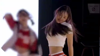 EVELI (DANCE PERFORMANCING)