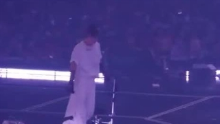 سونگمو با  بی ام دبلیوش‌ بچممممم تیکه ای از تور run it seoul stray Kids