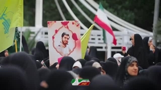 تهران در قُرُق دختران انقلاب