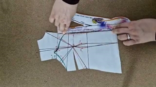 الگو کشی دکلته گربه ای یا عینکی