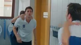 سریال هنوز ۱۷ سالشه قسمت ۱۷
