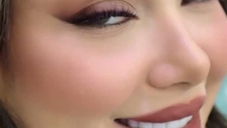 میکاپ و آرایش صورت سالن زیبایی ژو قم