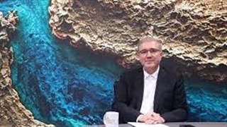 رئیس سابق سازمان برنامه‌وبودجه: ۲۰ میلیون خودروی فرسوده، بنزین را می‌بلعند