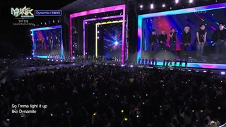اجرای مشترک ایدل ها درMusic Bank In Barcelona 2026 موزیک بنک در بارسلونا از اهنگ داینامیت بی تی اس